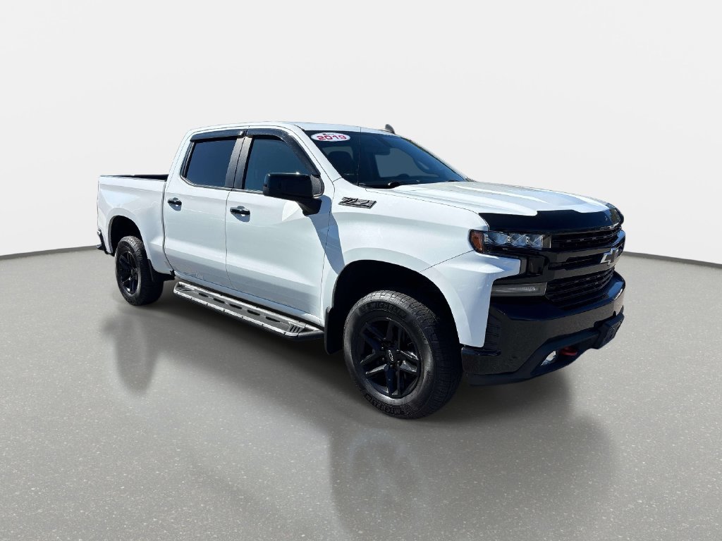 Used 2019 Chevrolet Silverado 1500 LT Trail Boss AWD/4WD image 2