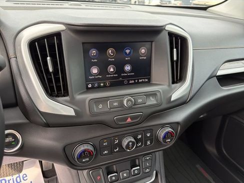 Certified 2021 GMC Terrain SLE w/ Driver Convenience Package AWD/4WD image 13