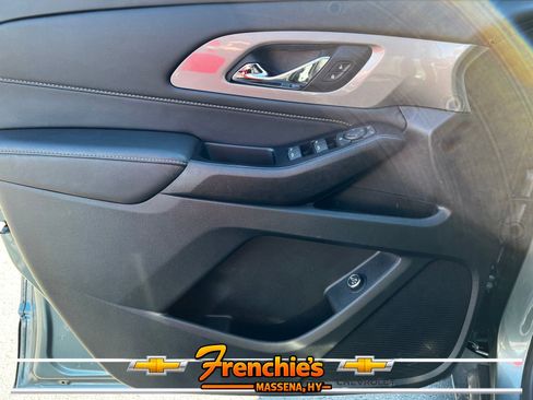 Used 2023 Chevrolet Traverse LT w/ Midnight/Sport Edition AWD/4WD image 13