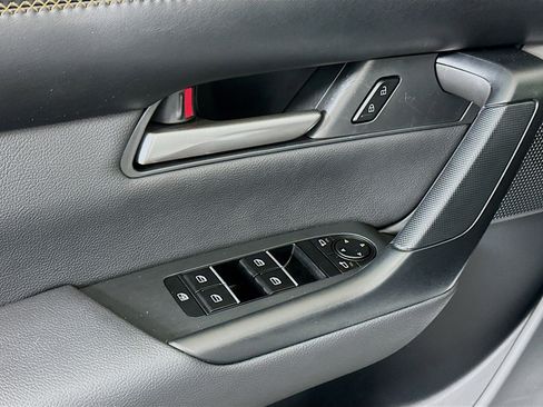 Used 2025 MAZDA CX-50 AWD 2.5 Hybrid w/ Premium Pkg image 15