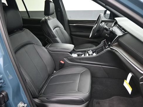 New 2026 Jeep Grand Cherokee Limited AWD/4WD image 21