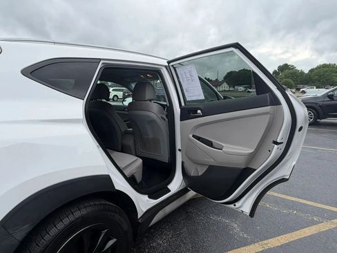 Used 2018 Hyundai Tucson SEL AWD/4WD image 35