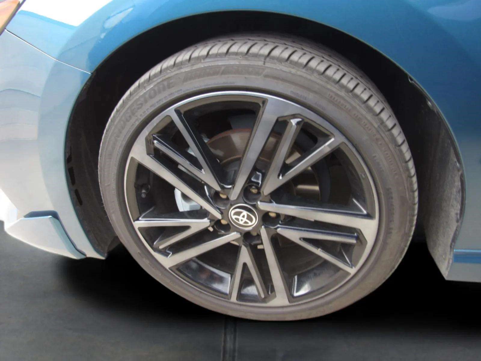 Used 2026 Toyota Camry Hybrid FWD image 5
