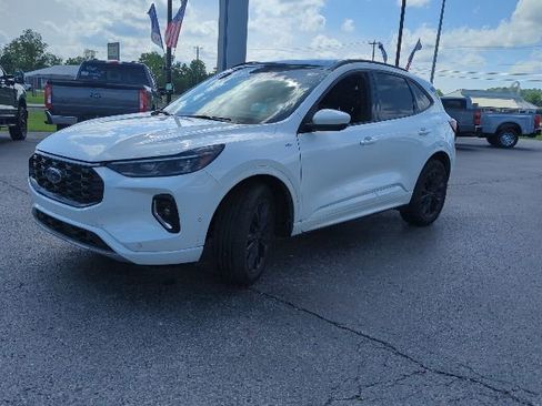 Used 2023 Ford Escape ST-Line Elite w/ Premium Technology Package AWD/4WD image 5
