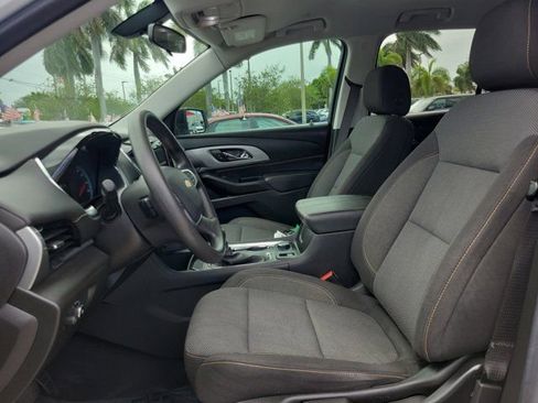 Used 2021 Chevrolet Traverse LS image 13