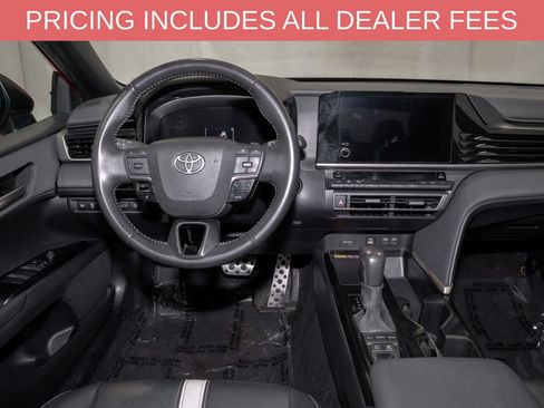 Used 2025 Toyota Camry SE FWD image 6