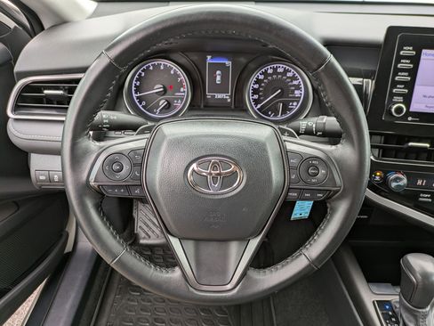 Used 2024 Toyota Camry SE FWD image 9