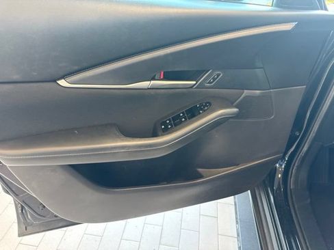 Used 2022 MAZDA CX-30 AWD 2.5 S image 11