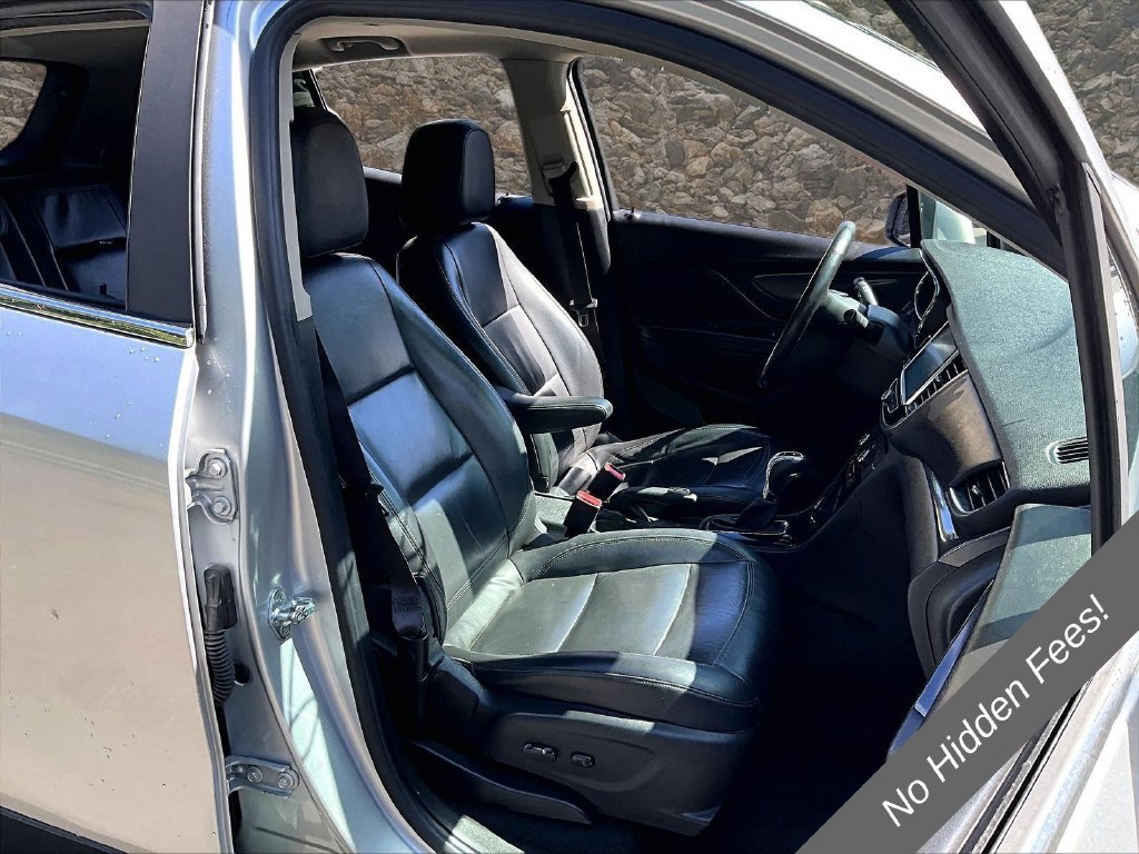 Used 2018 Buick Encore Essence FWD image 7