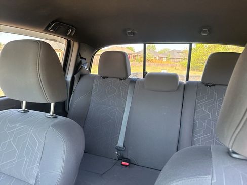 Used 2019 Toyota Tacoma TRD Off-Road image 10