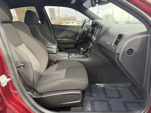 Used 2023 Dodge Charger R/T w/ Blacktop Package image 9