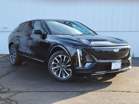 New 2025 Cadillac Lyriq Sport w/ LPO, Floor Liner Package image 1