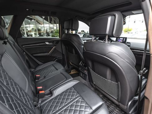 Used 2018 Audi SQ5 Premium Plus w/ S Sport Package AWD/4WD image 28