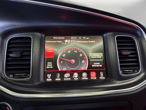 Used 2015 Dodge Charger R/T Scat Pack w/ Technology Group image 22