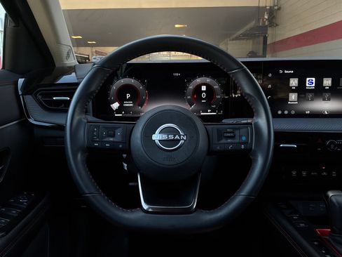 Used 2026 Nissan Kicks SR FWD image 37