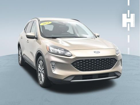 Used 2021 Ford Escape SEL FWD image 3
