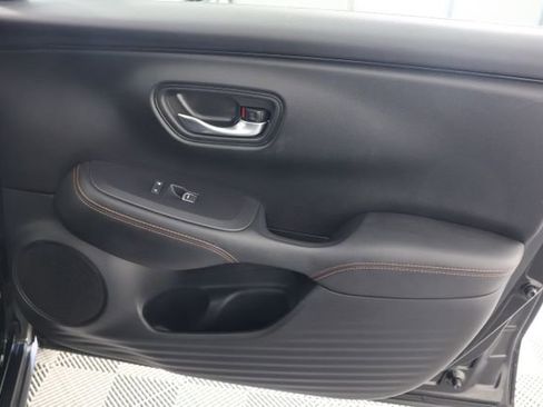 Certified 2025 Honda HR-V Sport image 27