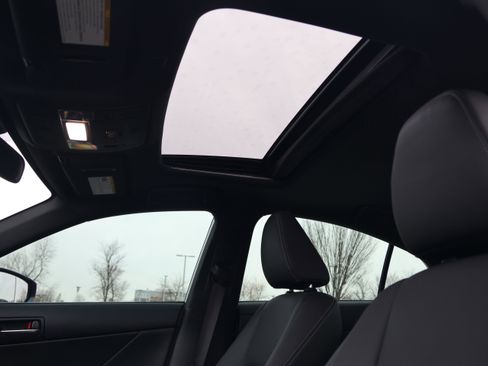 Used 2025 Lexus IS 350 F Sport image 31