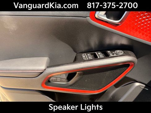 Certified 2025 Kia Soul GT-Line w/ GT-Line Technology Package FWD image 17