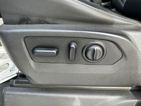 Used 2019 GMC Sierra 1500 SLT w/ Max Trailering Package image 22