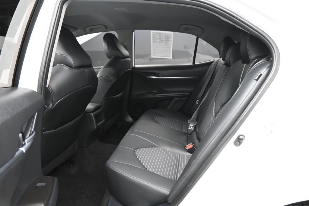 Used 2024 Toyota Camry SE FWD image 18