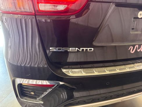 Used 2019 Kia Sorento SX FWD image 14