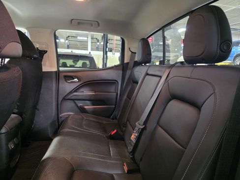 Used 2022 Chevrolet Colorado LT w/ Luxury Package image 11