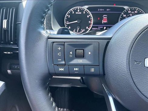Used 2024 Nissan Pathfinder SV FWD image 20