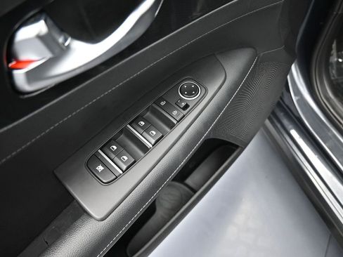 Used 2023 Kia Forte GT-Line image 13