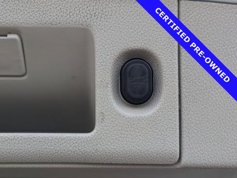 Used 2020 Cadillac Escalade Premium Luxury image 14