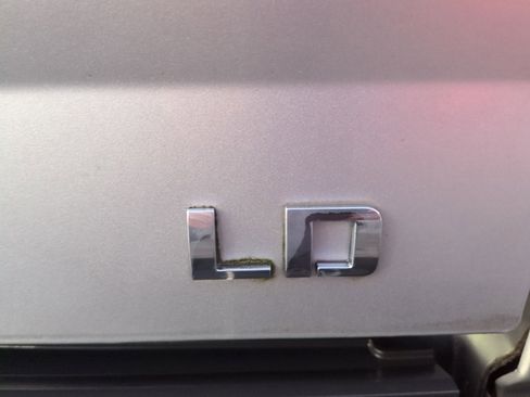 Used 2019 Chevrolet Silverado 1500 LT image 13