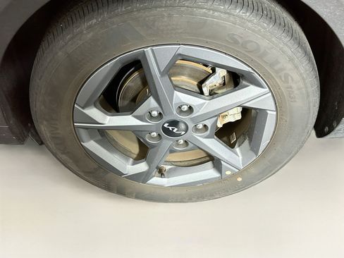 Used 2025 Kia K4 FWD image 11