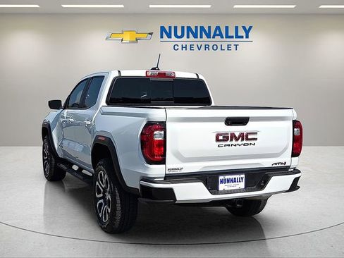 Certified 2024 GMC Canyon AT4 AWD/4WD image 3