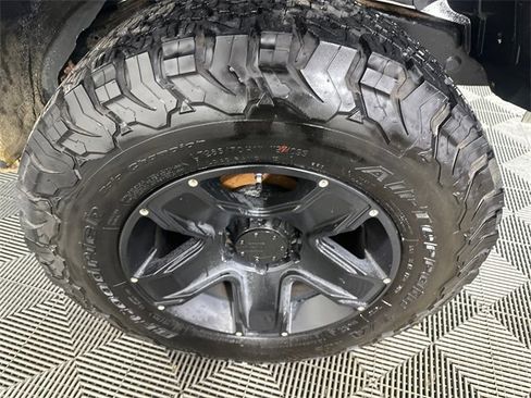 Used 2014 Toyota FJ Cruiser Base w/ Upgrade Package image 5