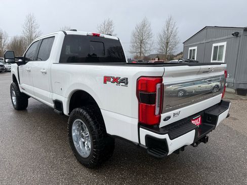 Used 2025 Ford F250 Platinum image 3
