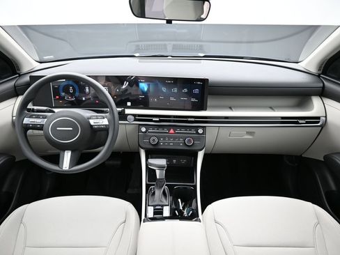 New 2026 Hyundai Tucson SE image 12