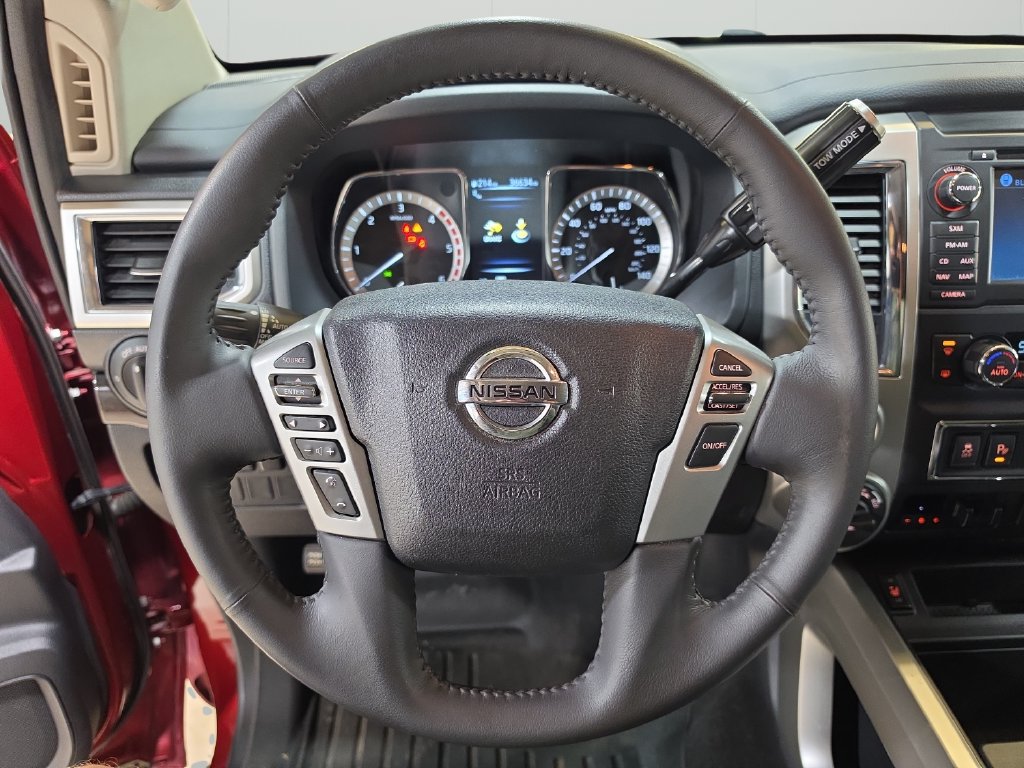 Used 2017 Nissan Titan SV AWD/4WD image 23