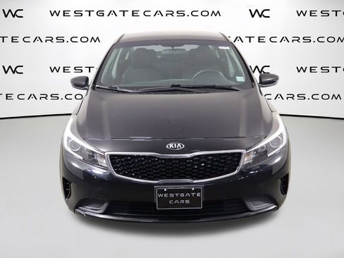 Used 2018 Kia Forte LX FWD image 2