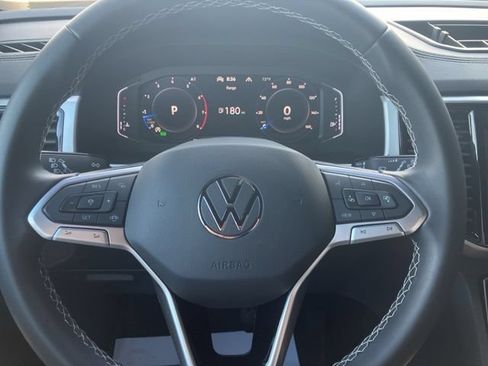 Used 2023 Volkswagen Atlas Cross Sport SE AWD/4WD image 37