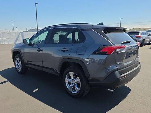 Certified 2024 Toyota RAV4 LE AWD/4WD image 6