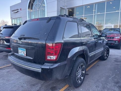 Used 2006 Jeep Grand Cherokee Limited image 2