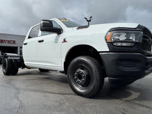 Used 2024 RAM 3500 Tradesman w/ Max Tow Package RWD image 45