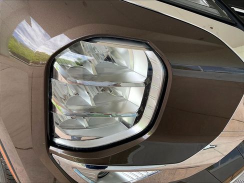 Used 2023 Mitsubishi Outlander SEL FWD image 30