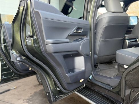 Used 2024 Lexus GX 550 w/ Accessory Package (Z1) AWD/4WD image 33