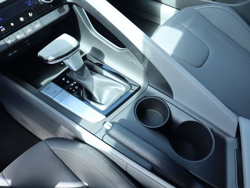 New 2025 Hyundai Elantra Sport image 16