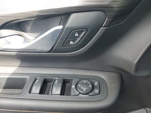 Used 2019 GMC Terrain SLT w/ Black Edition image 20