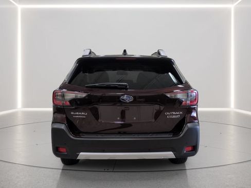 Used 2024 Subaru Outback Touring AWD/4WD image 4