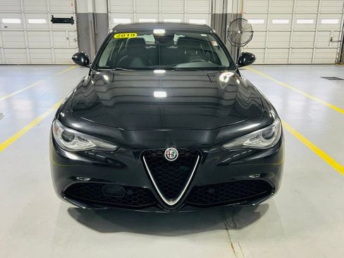 Used 2019 Alfa Romeo Giulia Ti RWD image 13