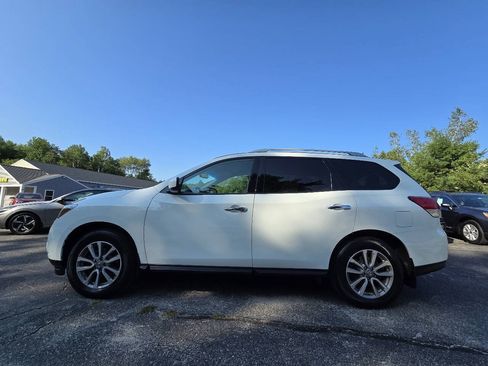 Used 2016 Nissan Pathfinder SV AWD/4WD image 7