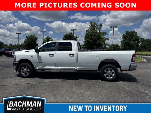 Used 2024 RAM 3500 Big Horn AWD/4WD image 9